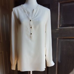 NWOT BANANA REPUBLIC Cream Color Long Sleeve Shirt